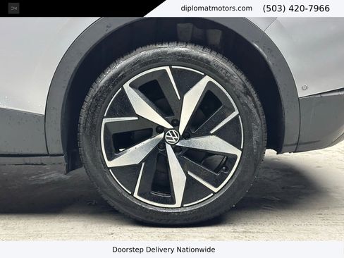 Used 2024 Volkswagen ID.4 Pro S image 39