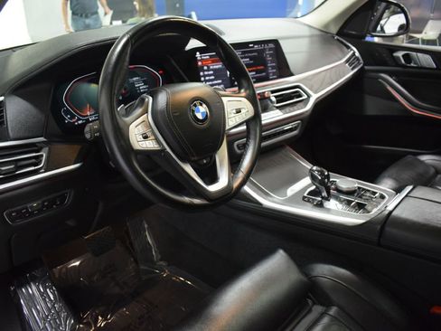 Used 2020 BMW X7 xDrive40i w/ Premium Package image 9