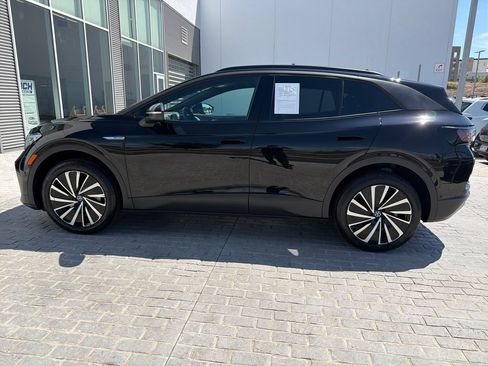 Certified 2024 Volkswagen ID.4 Pro AWD/4WD image 3