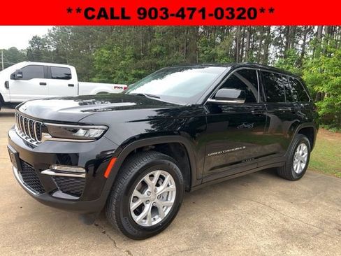Used 2023 Jeep Grand Cherokee Limited AWD/4WD image 1