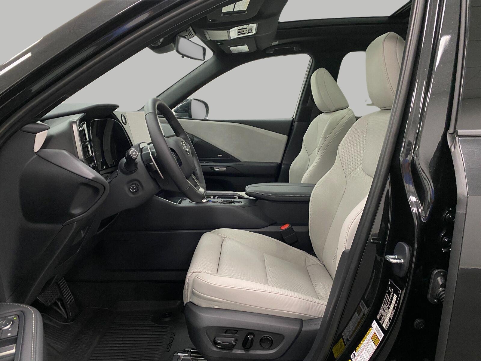 New 2026 Lexus TX 350 AWD image 30