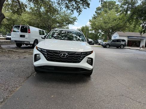 Used 2024 Hyundai Tucson SEL w/ Convenience Package AWD/4WD image 2