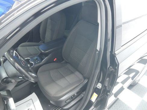 Used 2019 GMC Terrain SLE w/ Driver Convenience Package FWD image 6