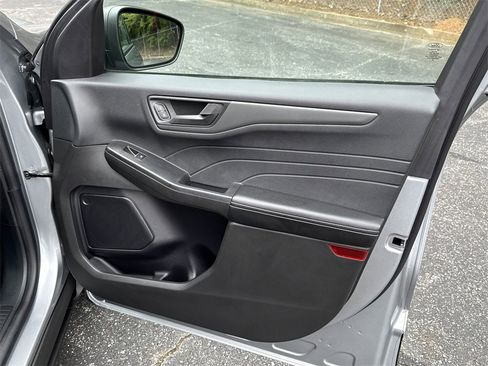 Used 2023 Ford Escape Active image 15