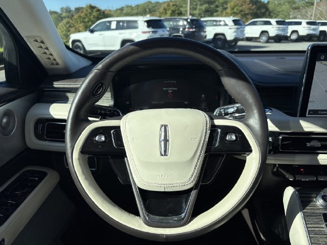 Used 2022 Lincoln Aviator Black Label w/ Dynamic Handling Package AWD/4WD image 25