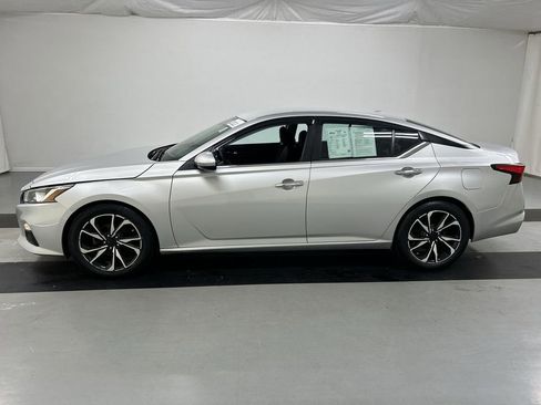 Used 2020 Nissan Altima 2.5 S FWD image 6