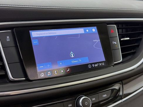 Used 2020 Buick Enclave Essence w/ Sound and Sites Package image 18