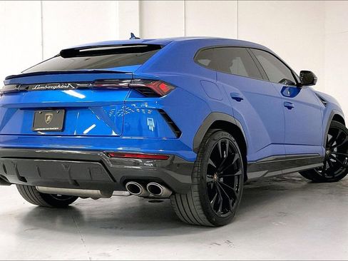 Used 2022 Lamborghini Urus AWD/4WD image 4