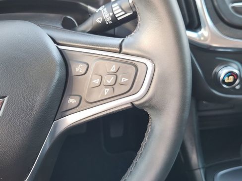 Used 2023 Chevrolet Equinox LT image 26