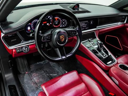 Used 2023 Porsche Panamera 4 Platinum Edition image 20