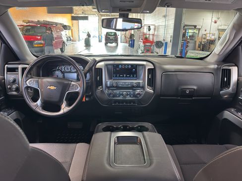 Used 2018 Chevrolet Silverado 1500 LT w/ All Star Edition AWD/4WD image 12