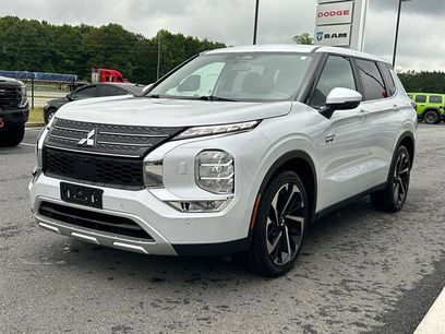 Used 2023 Mitsubishi Outlander SE