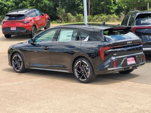 New 2026 Kia K4 EX FWD image 3