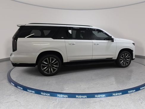 Used 2023 Cadillac Escalade ESV Sport Platinum AWD/4WD image 5