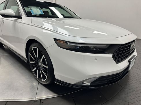 Certified 2025 Honda Accord Touring image 3