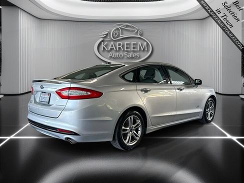 Used 2015 Ford Fusion Energi Titanium FWD image 5