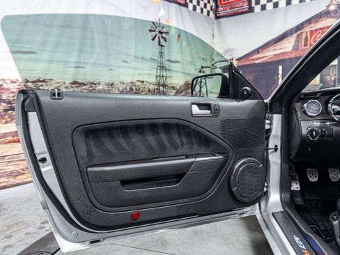 Used 2008 Ford Mustang GT image 23