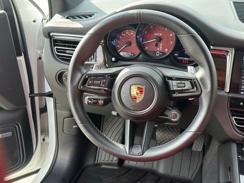 Used 2022 Porsche Macan GTS AWD/4WD image 11