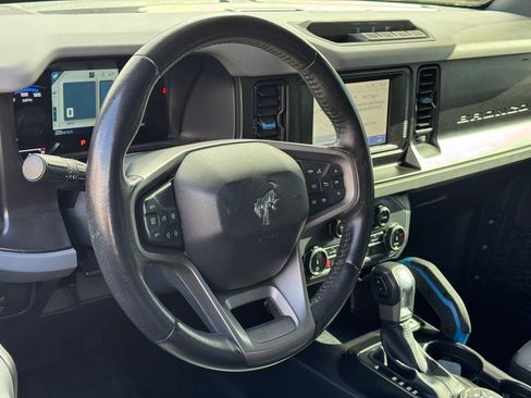 Used 2022 Ford Bronco Black Diamond image 21