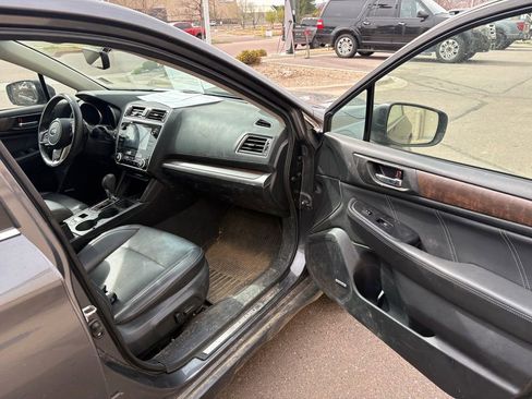 Used 2018 Subaru Outback 2.5i Limited image 27