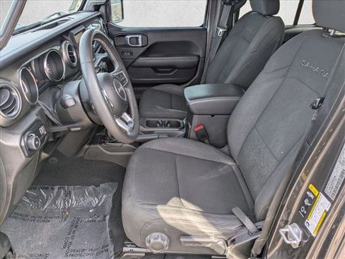 Used 2023 Jeep Wrangler Sahara image 15