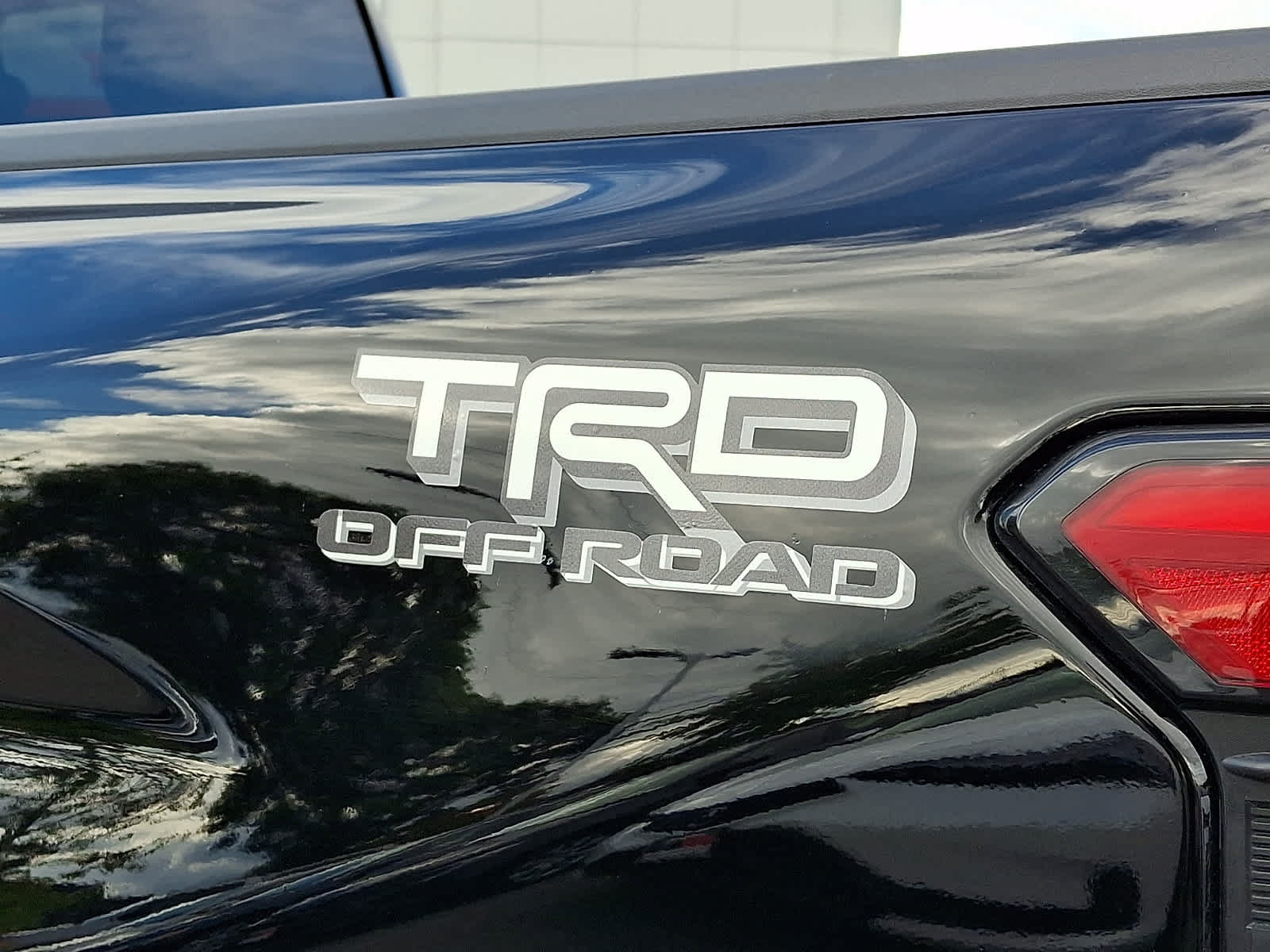 Used 2024 Toyota Tacoma TRD Off-Road AWD/4WD image 34