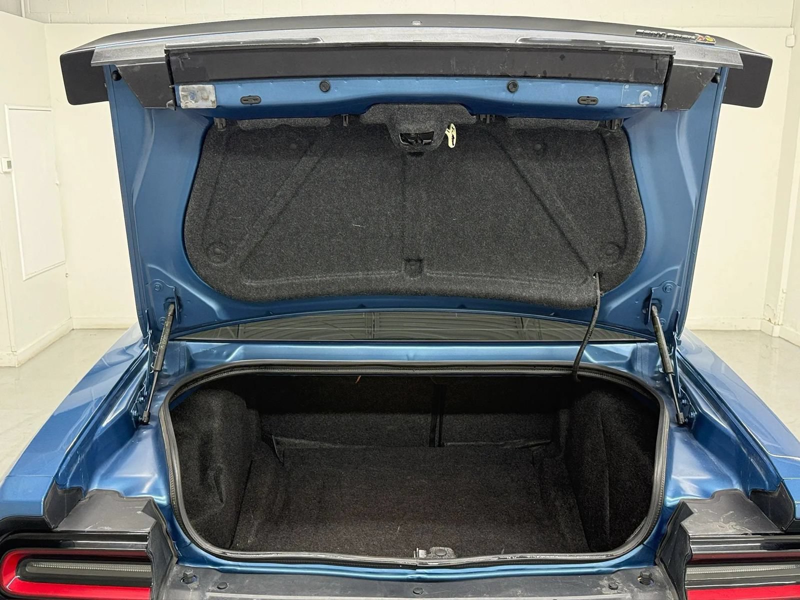 Used 2020 Dodge Challenger R/T Scat Pack RWD image 38