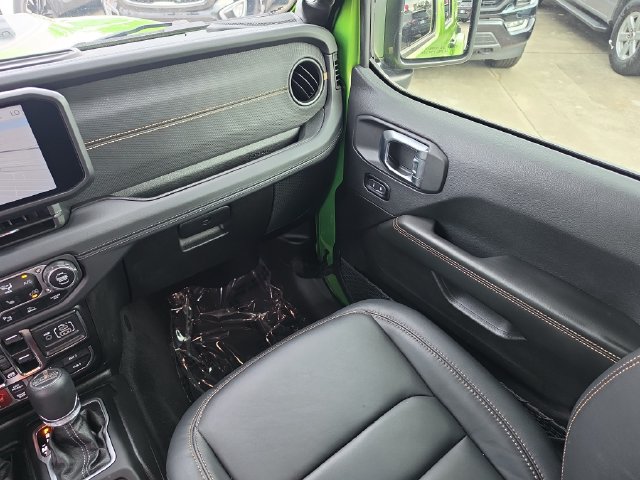 Used 2025 Jeep Wrangler Unlimited Rubicon 392 AWD/4WD image 12