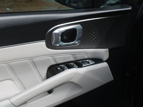Used 2023 Kia Sorento SX FWD image 20