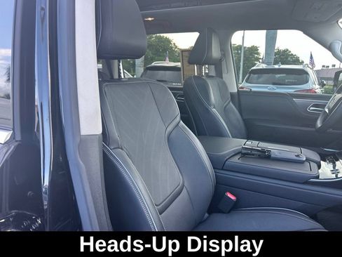 Used 2025 INFINITI QX80 Luxe RWD image 23