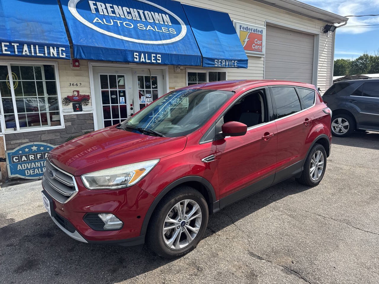 Used 2017 Ford Escape SE AWD/4WD image 4