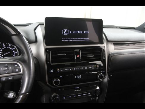 Used 2022 Lexus GX 460 Premium w/ Premium Package AWD/4WD image 9