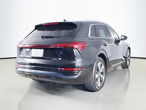 Certified 2024 Audi Q8 e-tron Premium Plus w/ Premium Plus Package AWD/4WD image 7