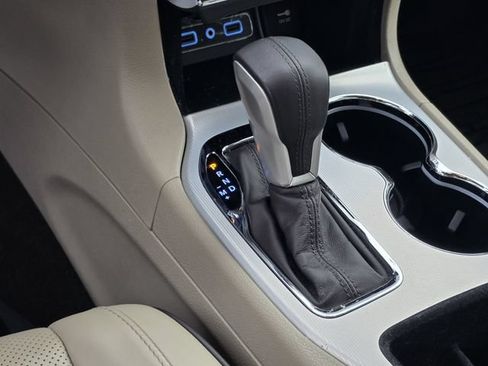 Used 2021 Jeep Grand Cherokee Summit w/ Platinum Series Group RWD image 27
