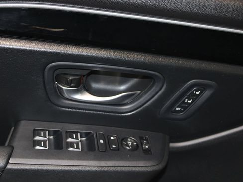 Used 2024 Honda Pilot Touring image 6