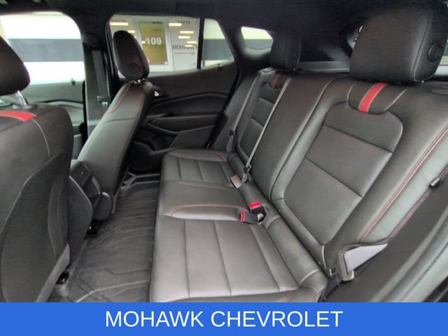 Used 2024 Chevrolet Trax RS w/ Sunroof Package FWD image 24