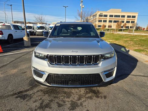 New 2025 Jeep Grand Cherokee Limited image 10