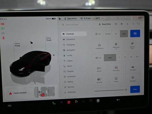 Used 2023 Tesla Model 3 Standard Range image 24