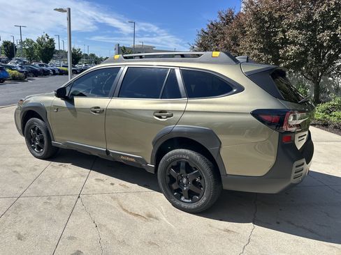Used 2022 Subaru Outback Wilderness AWD/4WD image 7