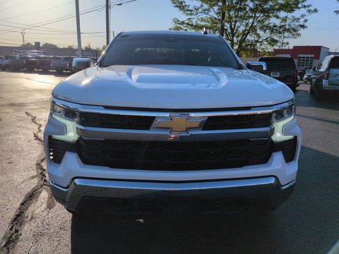 Used 2023 Chevrolet Silverado 1500 LT w/ Protection Package AWD/4WD image 8