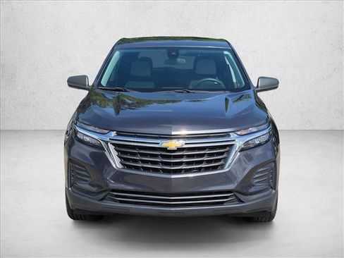 Used 2022 Chevrolet Equinox LS FWD image 2