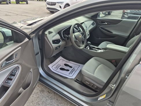 Used 2023 Chevrolet Malibu LT FWD image 9