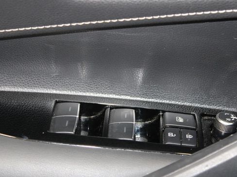 Used 2019 Toyota Corolla SE FWD image 22