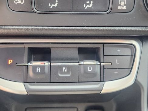 Used 2022 GMC Terrain SLE w/ LPO, Floor Liner Package FWD image 34