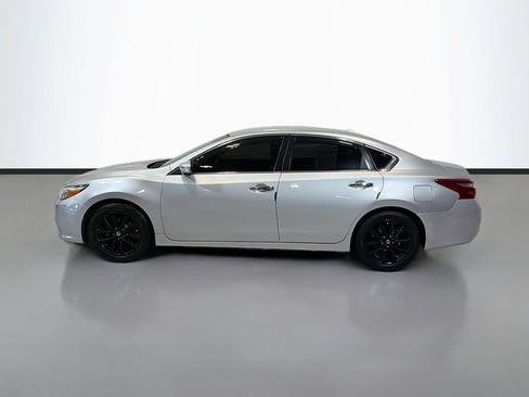 Used 2018 Nissan Altima 2.5 SL FWD image 6