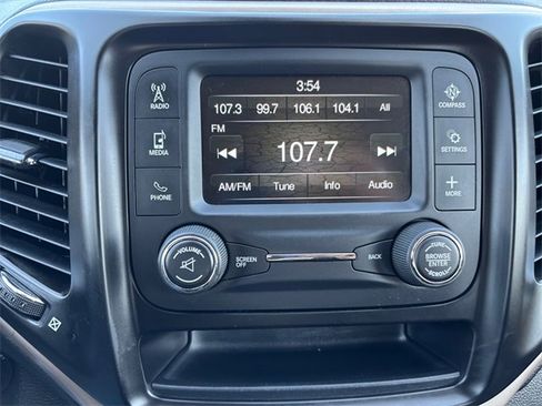 Used 2017 Jeep Cherokee Altitude image 19