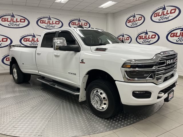 Used 2025 RAM 3500 Laramie AWD/4WD image 1