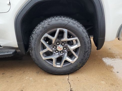 New 2026 GMC Sierra 1500 SLT w/ SLT Premium Plus Package image 52