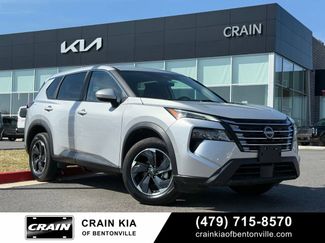 Used 2024 Nissan Rogue SV video 1