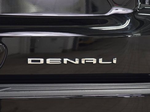 Used 2024 GMC Yukon XL Denali w/ Max Trailering Package image 23